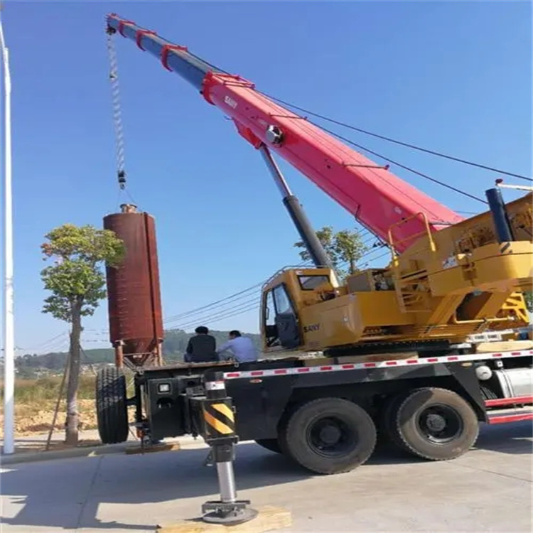 黄梅80吨吊车出租多少钱